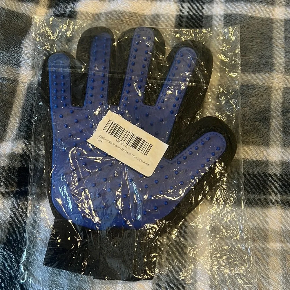 Pet groomer glove